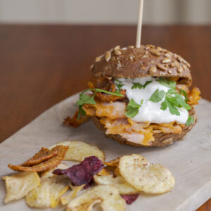 Kipkebab met yoghurt-knoflooksaus
