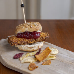 Gefrituurde brie met cranberry compote